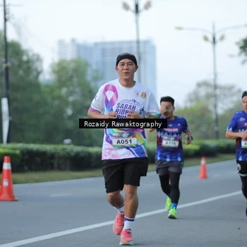 Runner Photo 6081455