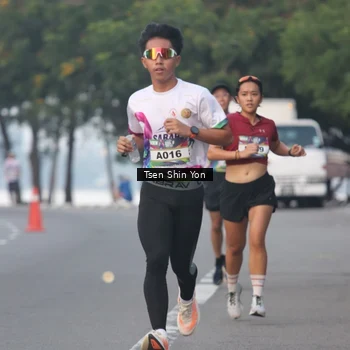 Runner Photo 6081639