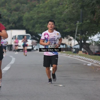 Runner Photo 6081765