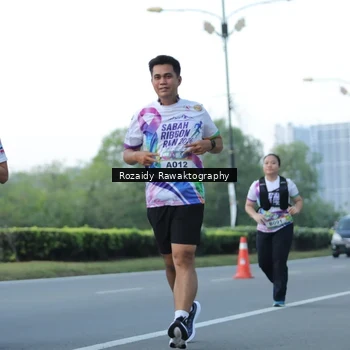 Runner Photo 6081868