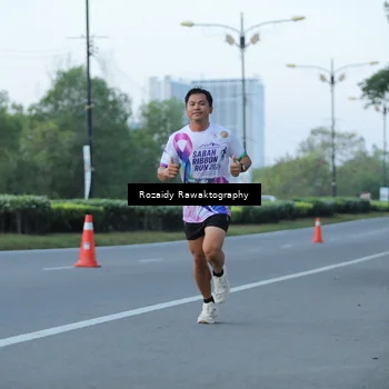 Runner Photo 6081875