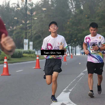 Runner Photo 6081933