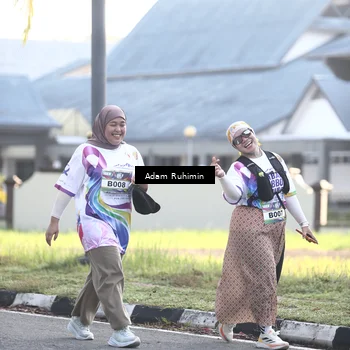 Runner Photo 6082035