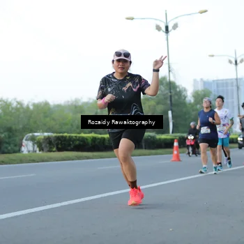 Runner Photo 6082321