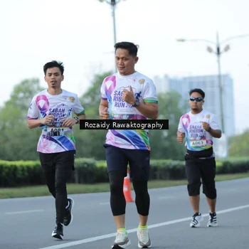 Runner Photo 6082340