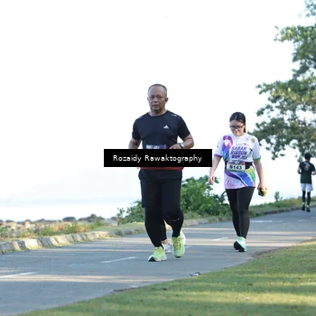 Runner Photo 6082371