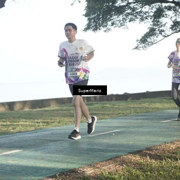 Runner Photo 6082395