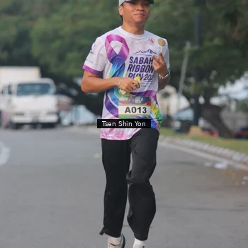 Runner Photo 6082563