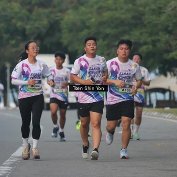 Runner Photo 6082596