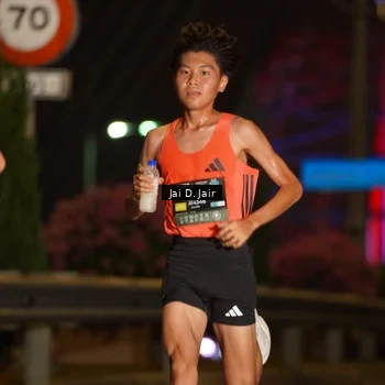 Runner Photo 6082698