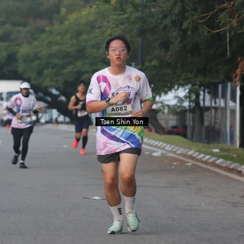Runner Photo 6082707