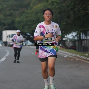 Runner Photo 6082730
