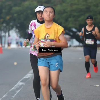 Runner Photo 6082791