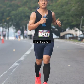 Runner Photo 6082860