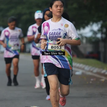 Runner Photo 6083011
