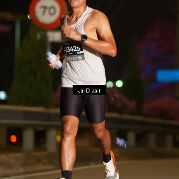 Runner Photo 6083036