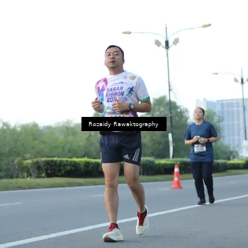 Runner Photo 6083038