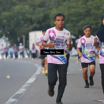 Runner Photo 6083043