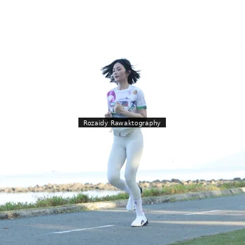 Runner Photo 6083076