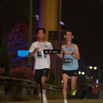 Runner Photo 6083077