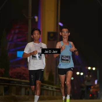 Runner Photo 6083130