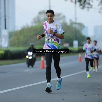 Runner Photo 6083137