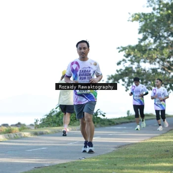 Runner Photo 6083259