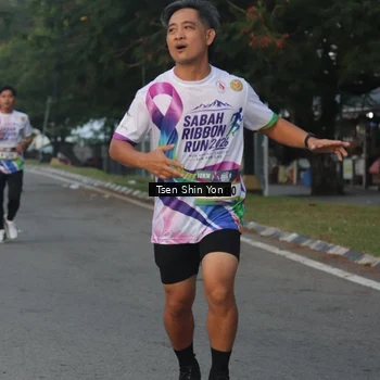 Runner Photo 6083282