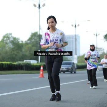 Runner Photo 6083314