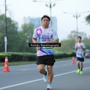 Runner Photo 6083316