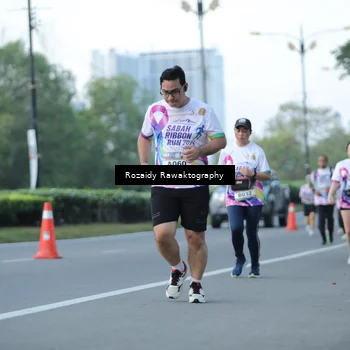 Runner Photo 6083386