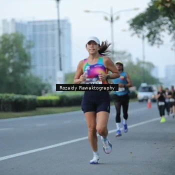 Runner Photo 6083392