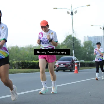 Runner Photo 6083436
