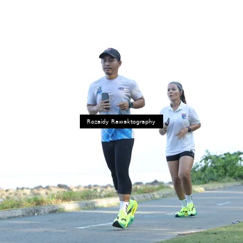 Runner Photo 6083595