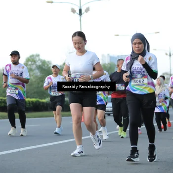 Runner Photo 6083642