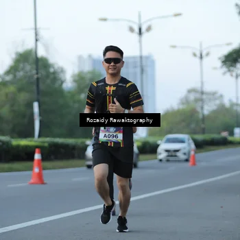 Runner Photo 6083653