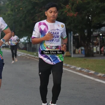 Runner Photo 6083712