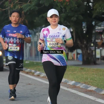 Runner Photo 6083740
