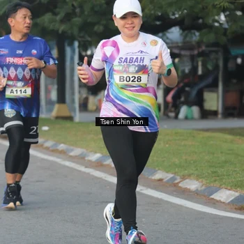 Runner Photo 6083756
