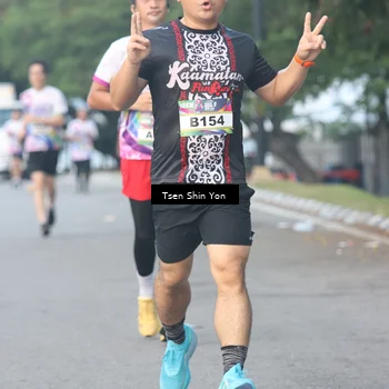 Runner Photo 6083837