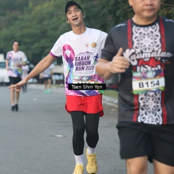 Runner Photo 6083868