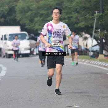 Runner Photo 6083892