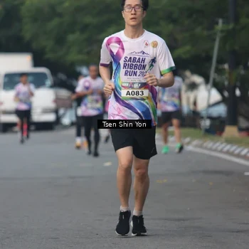 Runner Photo 6083901