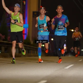 Runner Photo 6084109