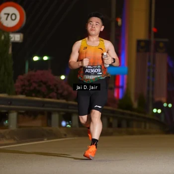 Runner Photo 6084184