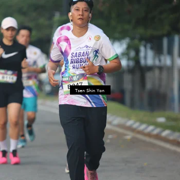 Runner Photo 6084368