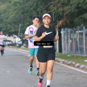 Runner Photo 6084452