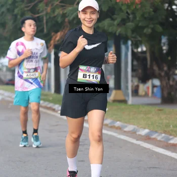 Runner Photo 6084455