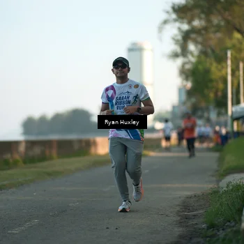 Runner Photo 6084788
