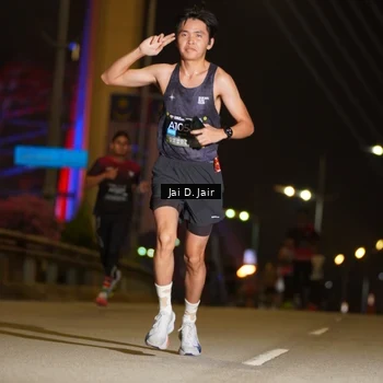 Runner Photo 6084799